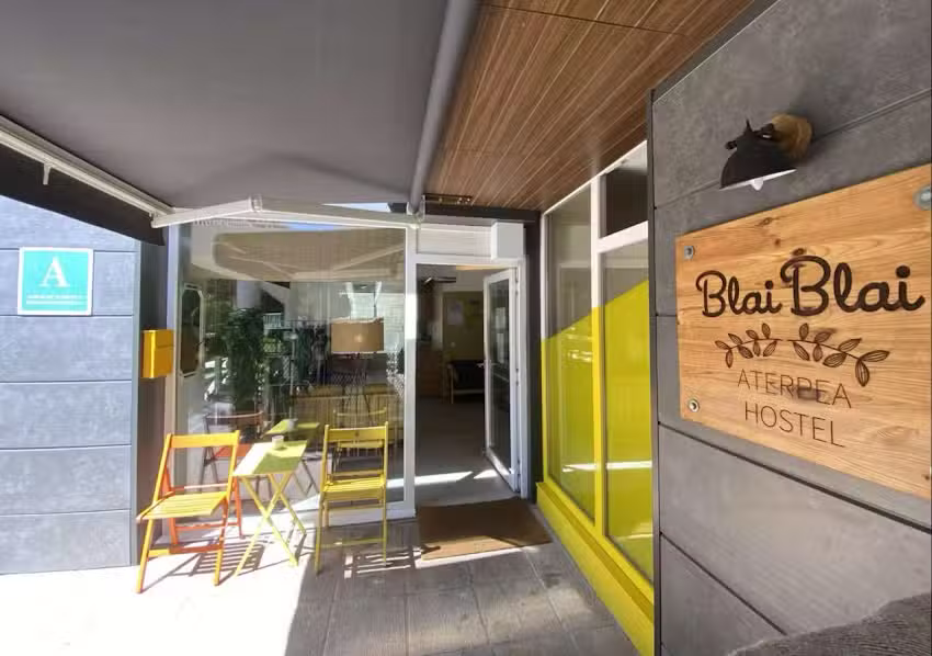 blai blai zarautz hostel