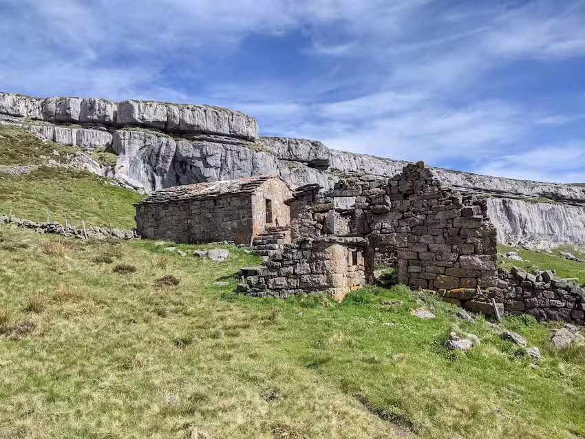 Caba&ntilde;as de Sotombo
