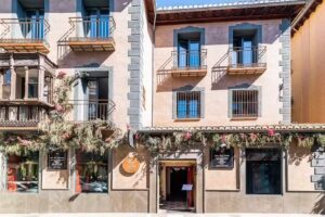 Carlota Braun I Hostel y Restaurante en Granada centro (Gluten free y sin lactosa)