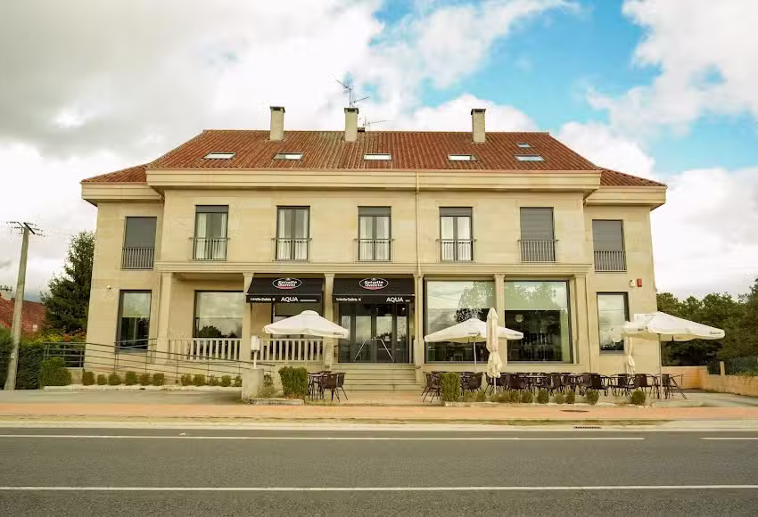 Casa de Viaxeiros by Pandora Hoteles