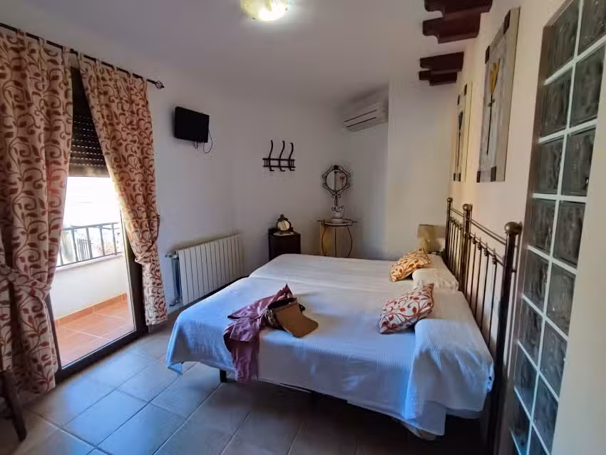 Casa Rural “Casa Victoria”.