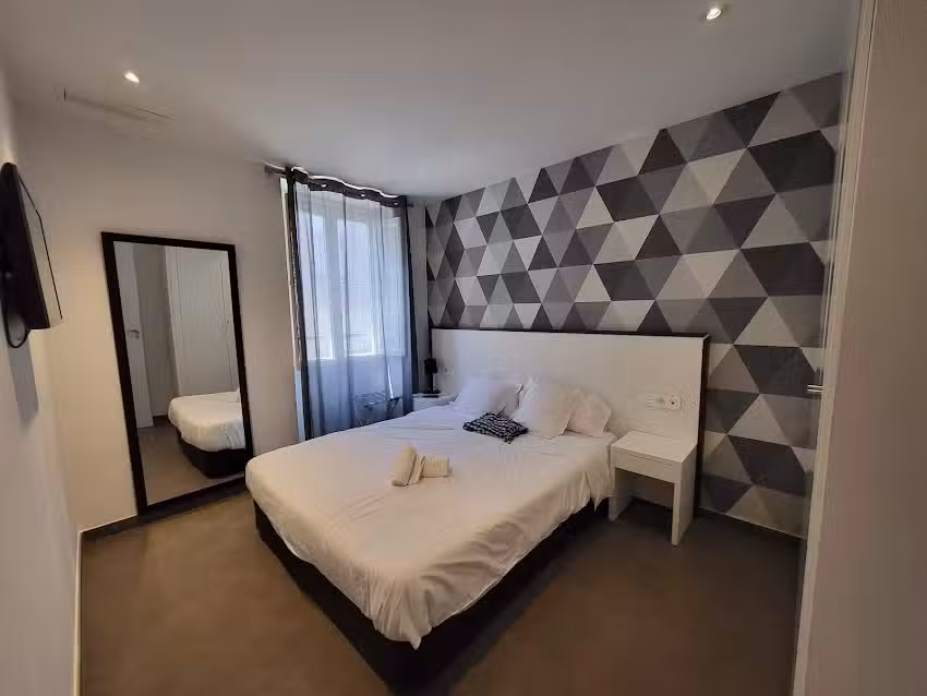 Flats Friends Soho Suites