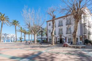 H. Marissal By Dorobe