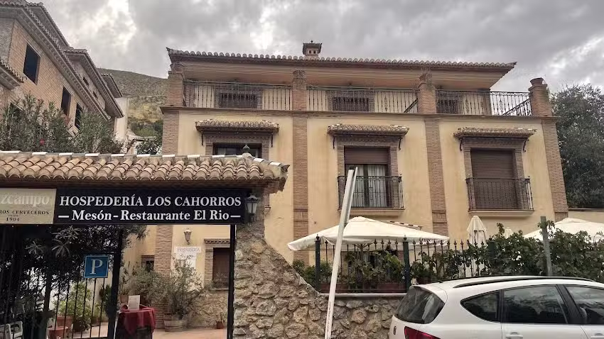 Hospeder&iacute;a Los Cahorros