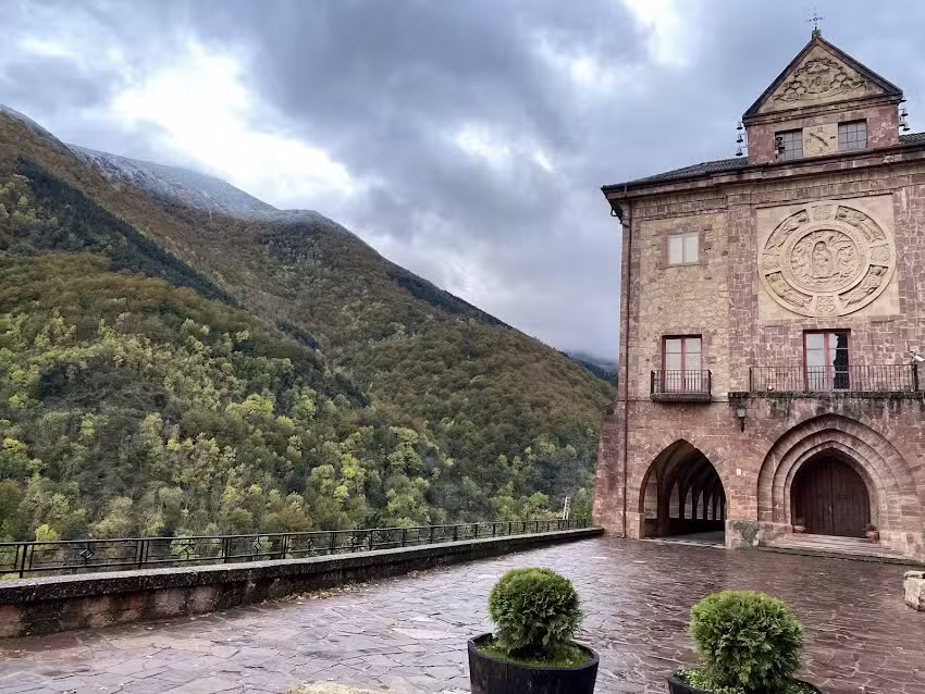 Hostal Abad&iacute;a de Valvanera