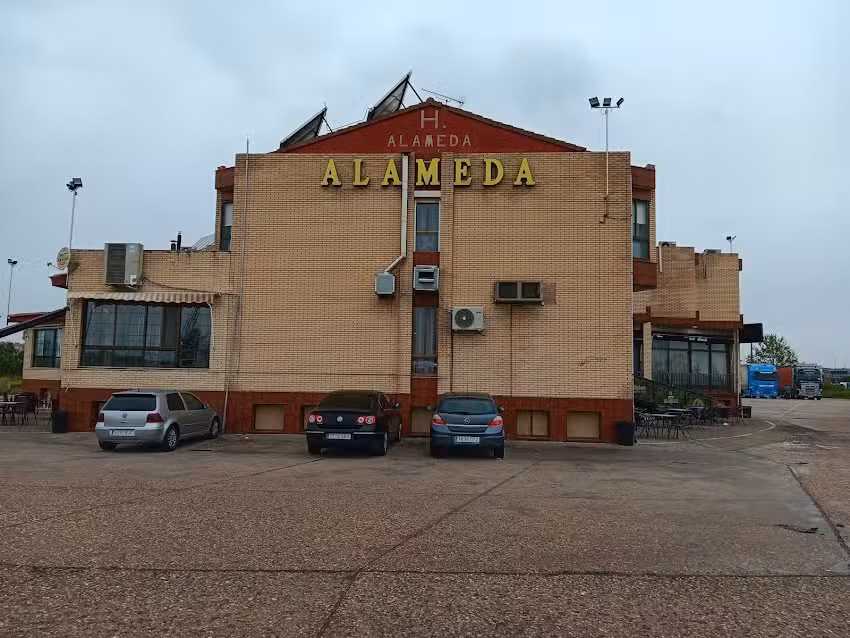 Hostal Alameda