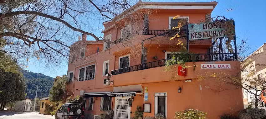 Hostal Almenara