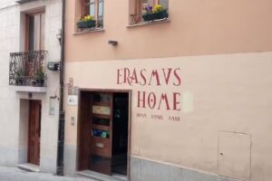 Hostal Amelia by gaiarooms