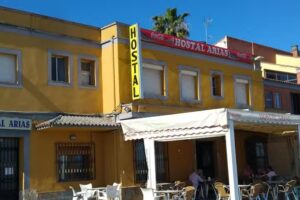 Hostal Arias