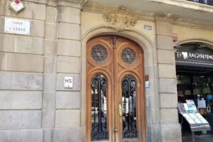 Hostal Barcelona Travel