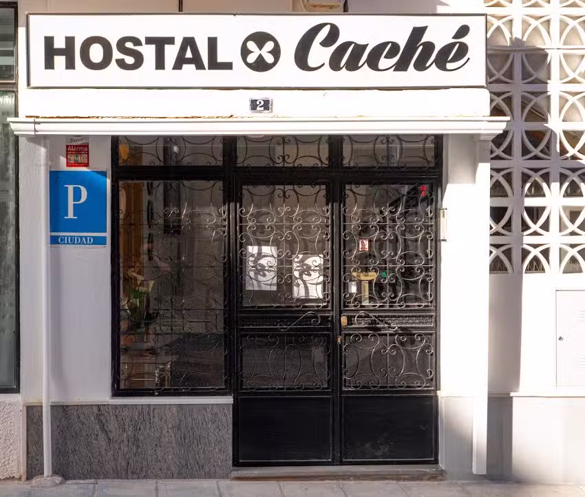 Hostal Cach&eacute;