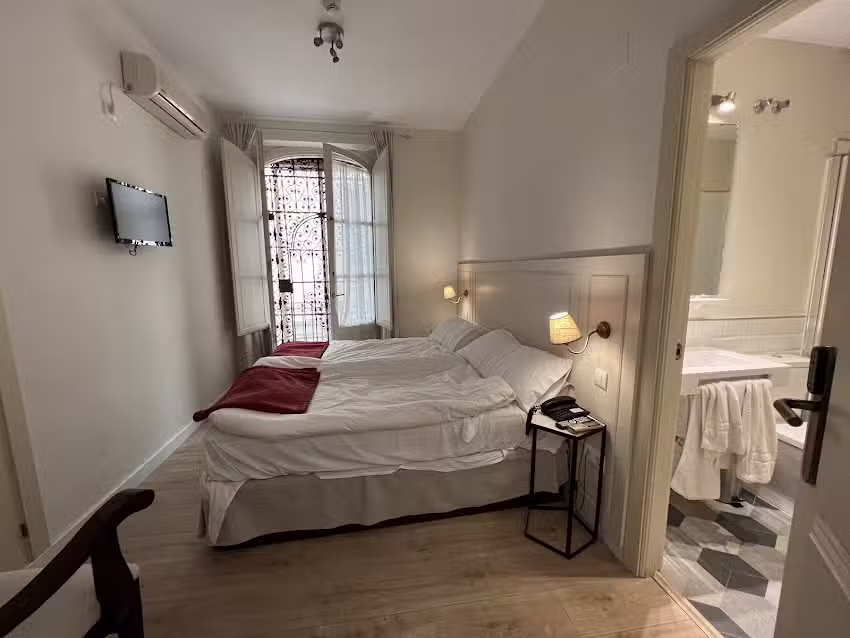 Hostal Callej&oacute;n Del Agua