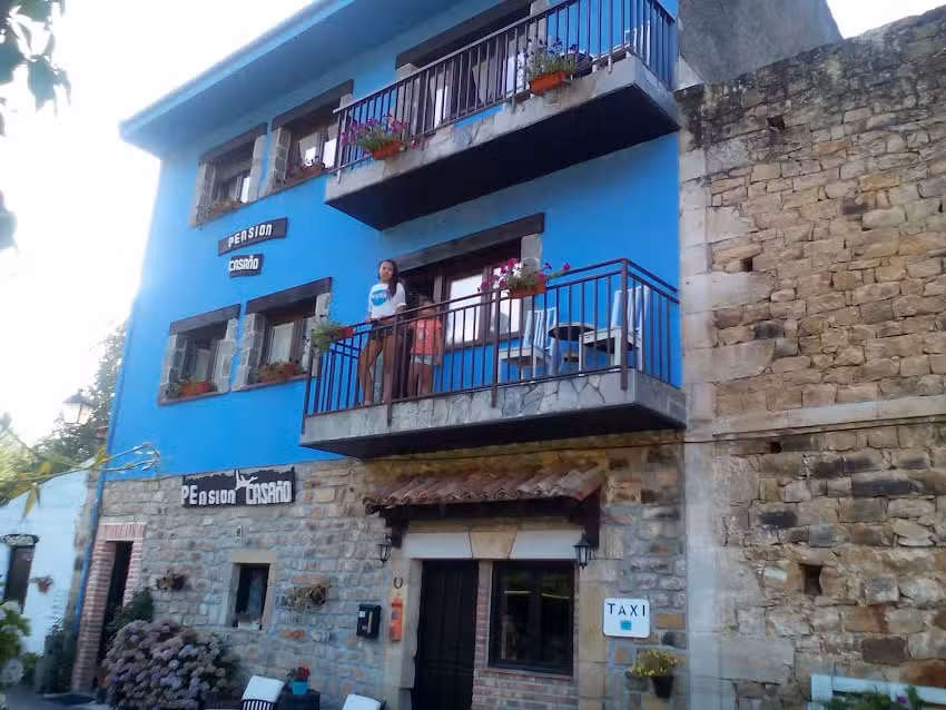 HOSTAL Casa&ntilde;o y Taxi en Cabrales