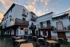 HOSTAL CEREZO ll Mesón