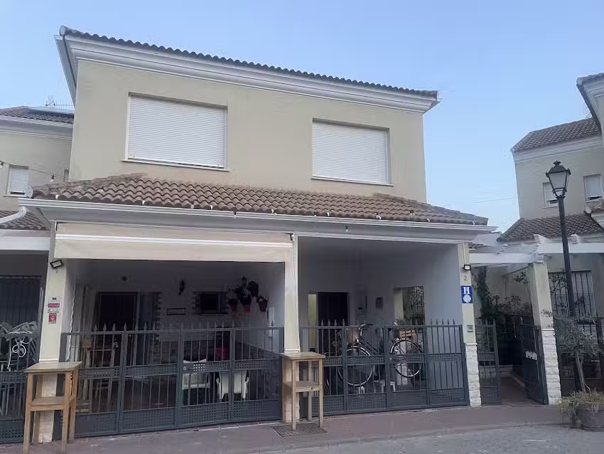 Hostal Cueva De los Frailes