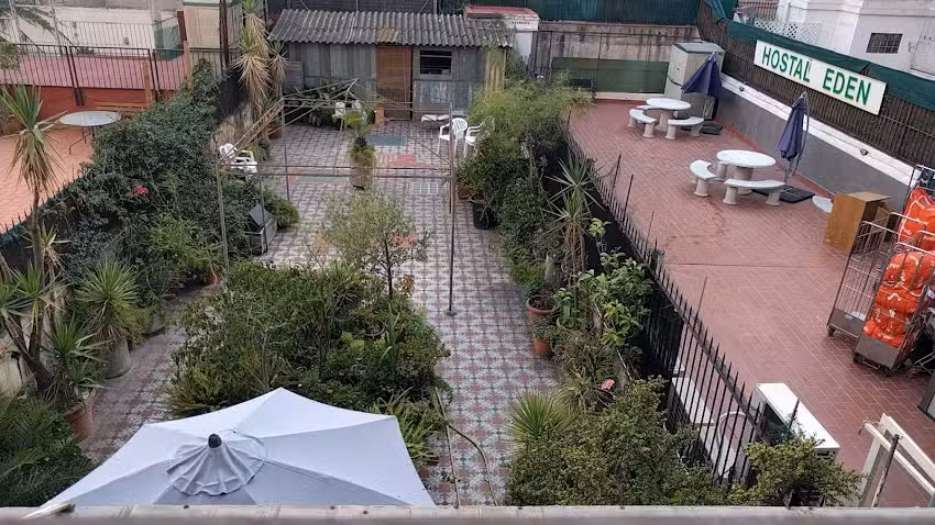 Hostal Eden