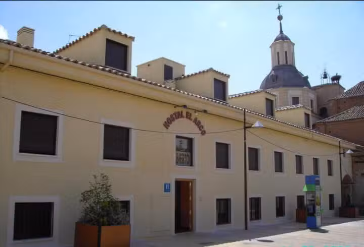 Hostal El Arco