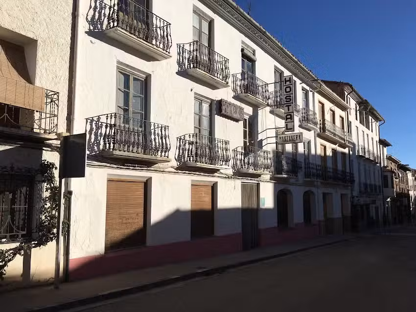 Hostal Manzanera