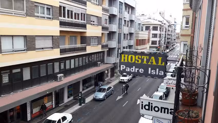 Hostal Padre Isla 1