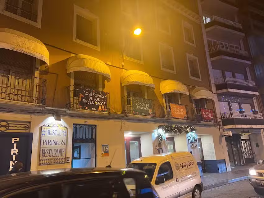 Hostal Pirineos Barbastro
