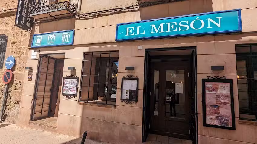 Hostal Restaurante El Mesón