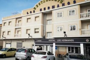 Hostal Restaurante Los Hermanos Baza