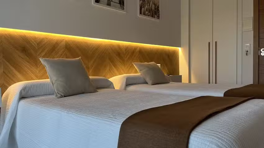 Hostal – Restaurante PARADOR DE LOS LLANOS