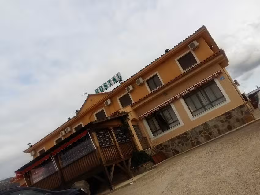 HOSTAL ROMAN
