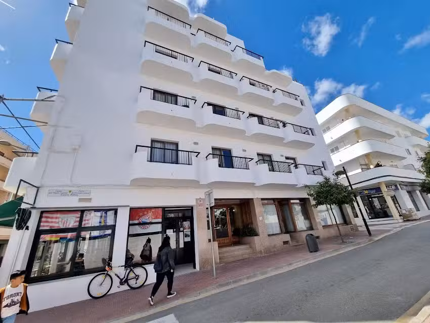 HOSTAL SANTA EULÀLIA S.R.L.