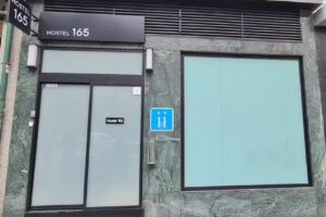 Hostel 165