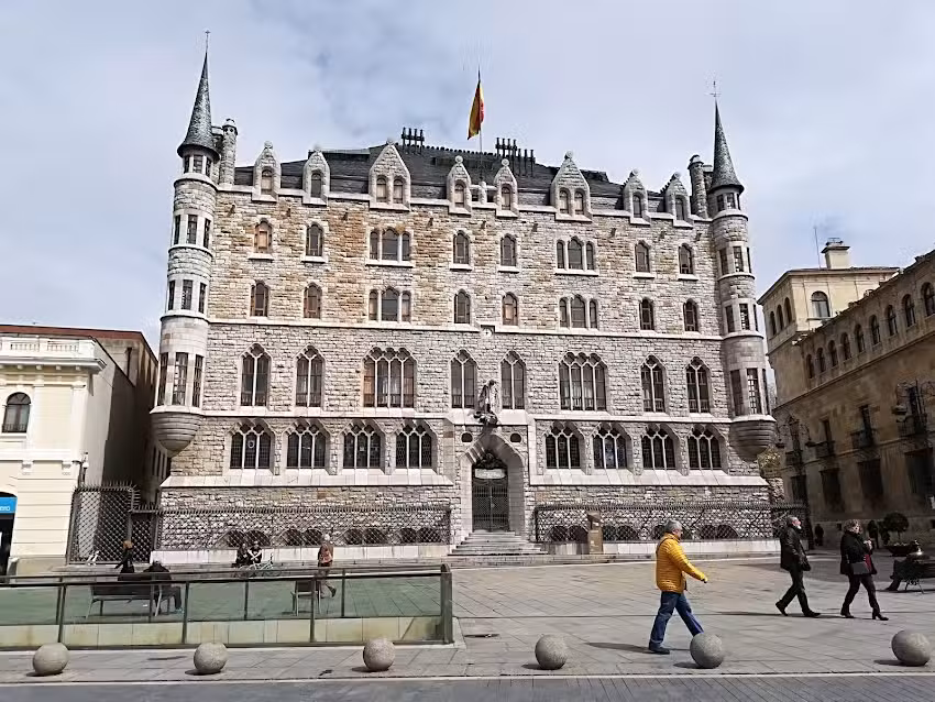 Hostel Urban R&iacute;o Cea