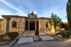 HOTEL CIGARRAL EL BOSQUE