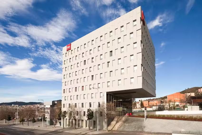 Hotel ibis Barcelona Santa Coloma