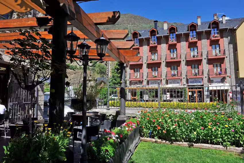 Hotel Vall d&rsquo;&Agrave;neu