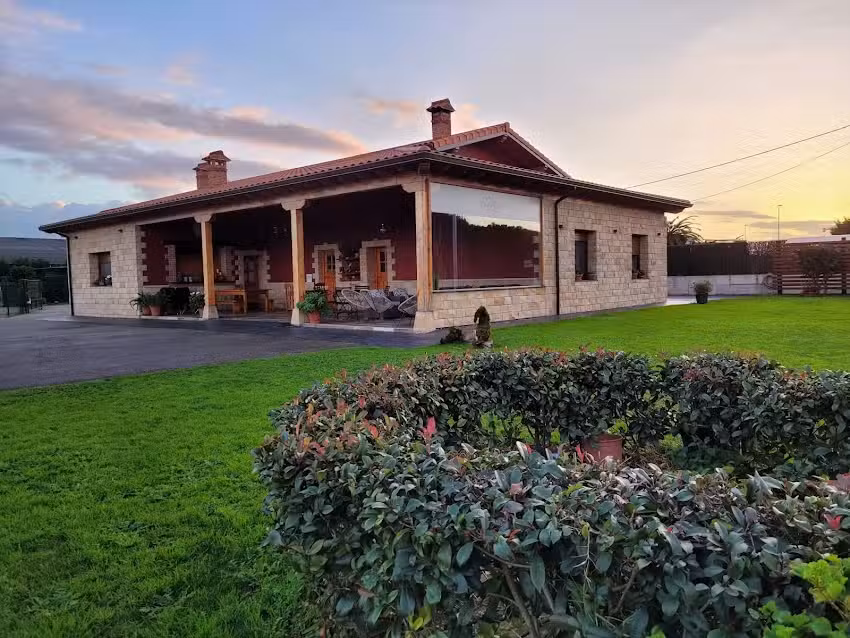 La Cala | Hostel en Loredo &ndash; Cantabria