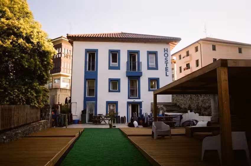 Laga Surf Camp Hostel