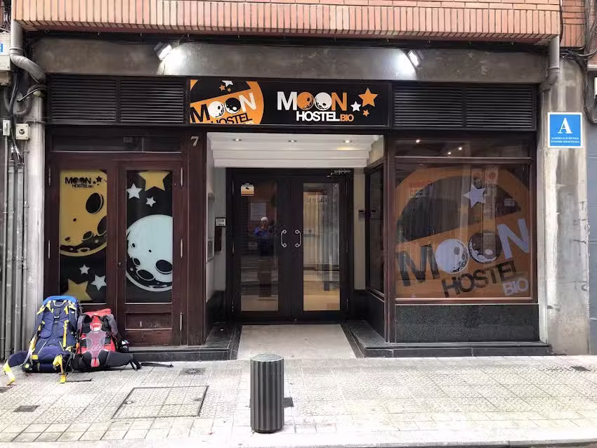 Moon Hostel Bilbo