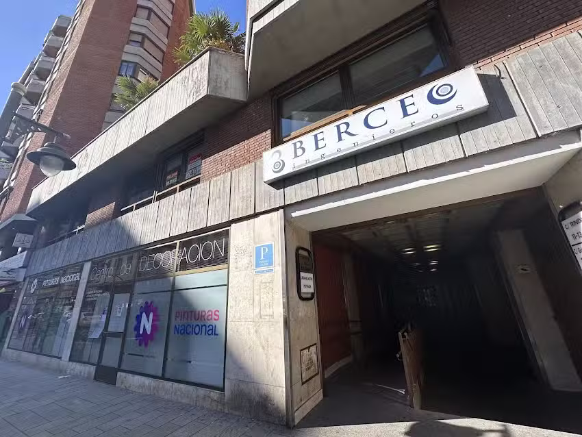 Pensi&oacute;n Laurel