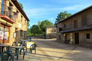 POSADA EL TESIN (HOSTAL Y BAR)