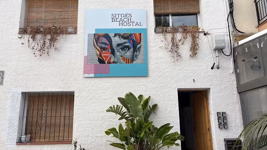 Sitges Beach Hostal